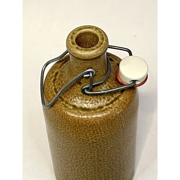 Vintage MKM Stoneware Beer Bottle w/ Porcelain Lid & Bale Collectors - Picture 4 of 7